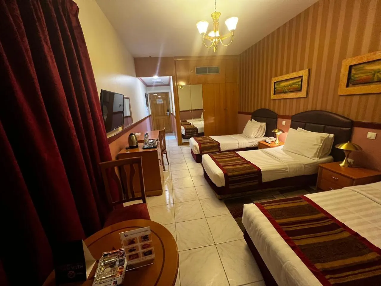 New California Hotel Дубай