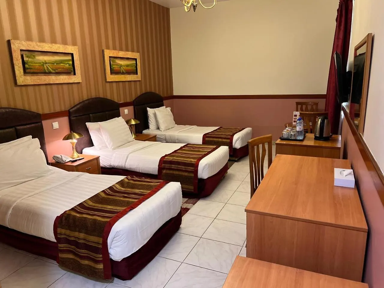 New California Hotel Дубай